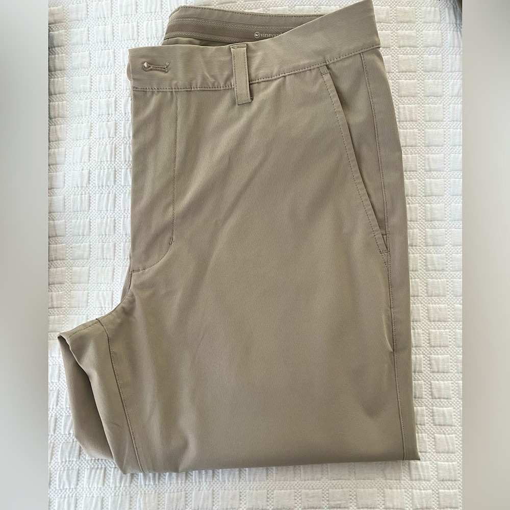 Men’s Vineyard Vines golf pant